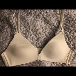 VS Lined No Wire 34A Bra